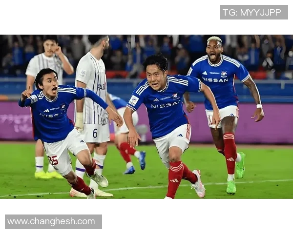 不死鸟与长崎的激烈对决揭示了足球的激情与荣耀之路