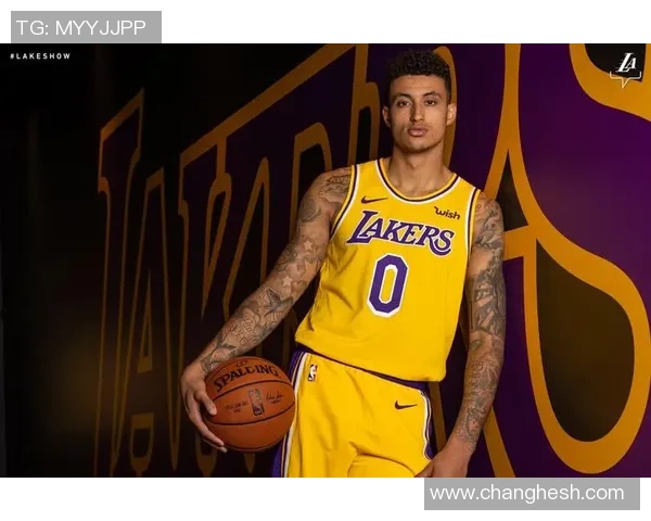 凯尔库兹马的篮球之路与成长故事揭秘 凯尔库兹马的篮球之路与成长故事揭秘