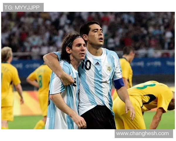 加克波的崛起之路:从青年才俊到足坛明星的蜕变与挑战 加克波的崛起之路:从青年才俊到足坛明星的蜕变与挑战